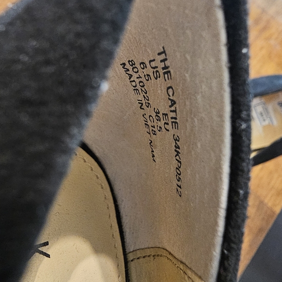 Katy Perry Blace Suede Peep Toe block heel pumps / shoes Size 6.5 NEW - Picture 7 of 7